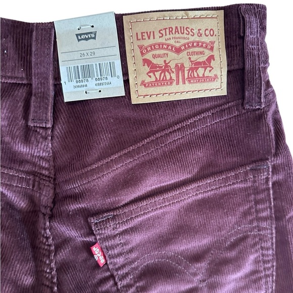 Levi's High Waisted High Rise Relaxed Mom Jean Size 26 NWT - Picture 15 of 17
